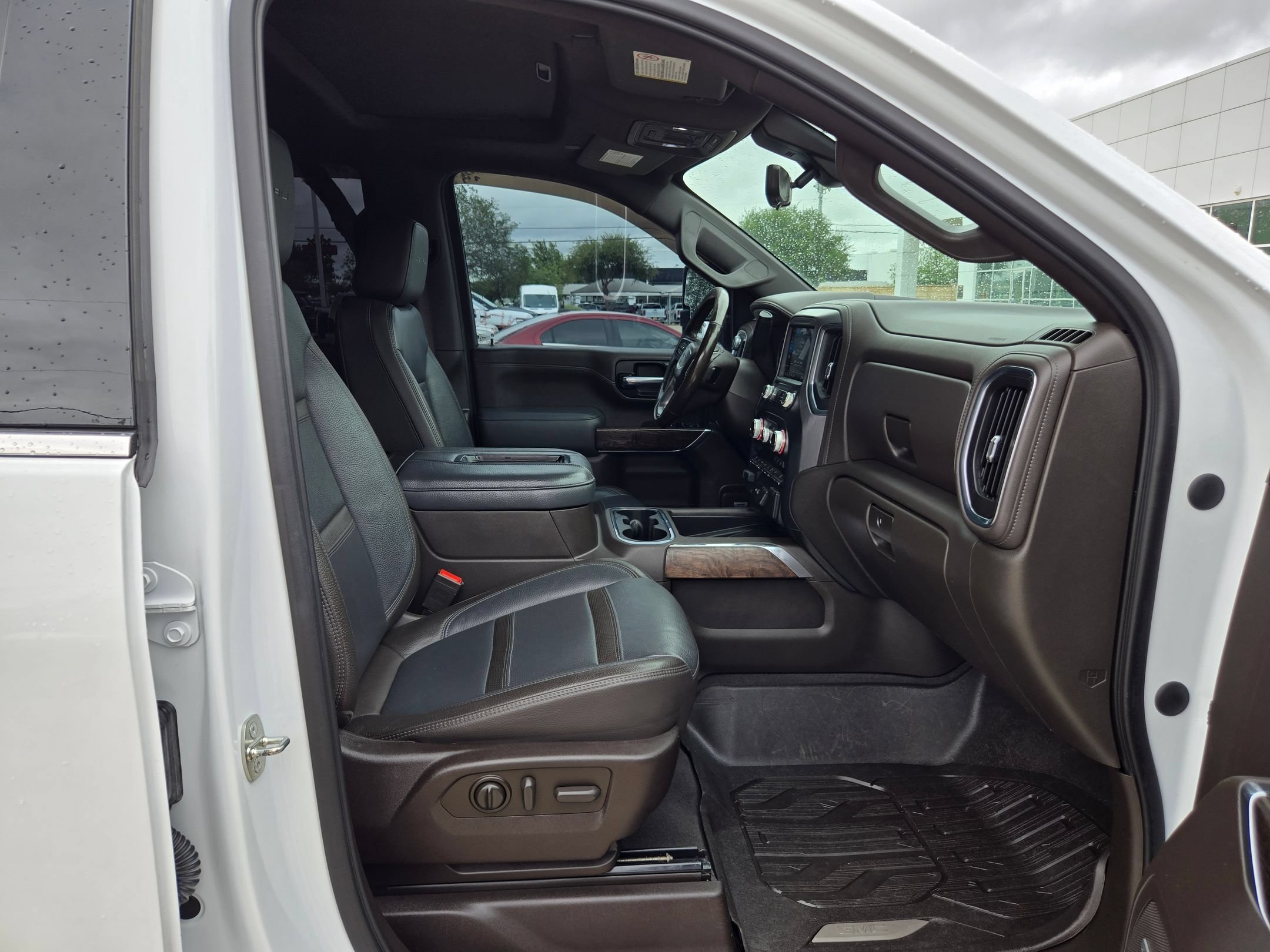 Certified 2020 GMC Sierra 2500 Denali w/ Denali Ultimate Package AWD/4WD image 23