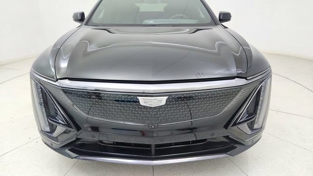 Used 2025 Cadillac Lyriq Sport AWD/4WD image 8