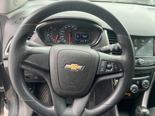 Used 2019 Chevrolet Trax LS w/ LPO, Protection Package FWD image 11