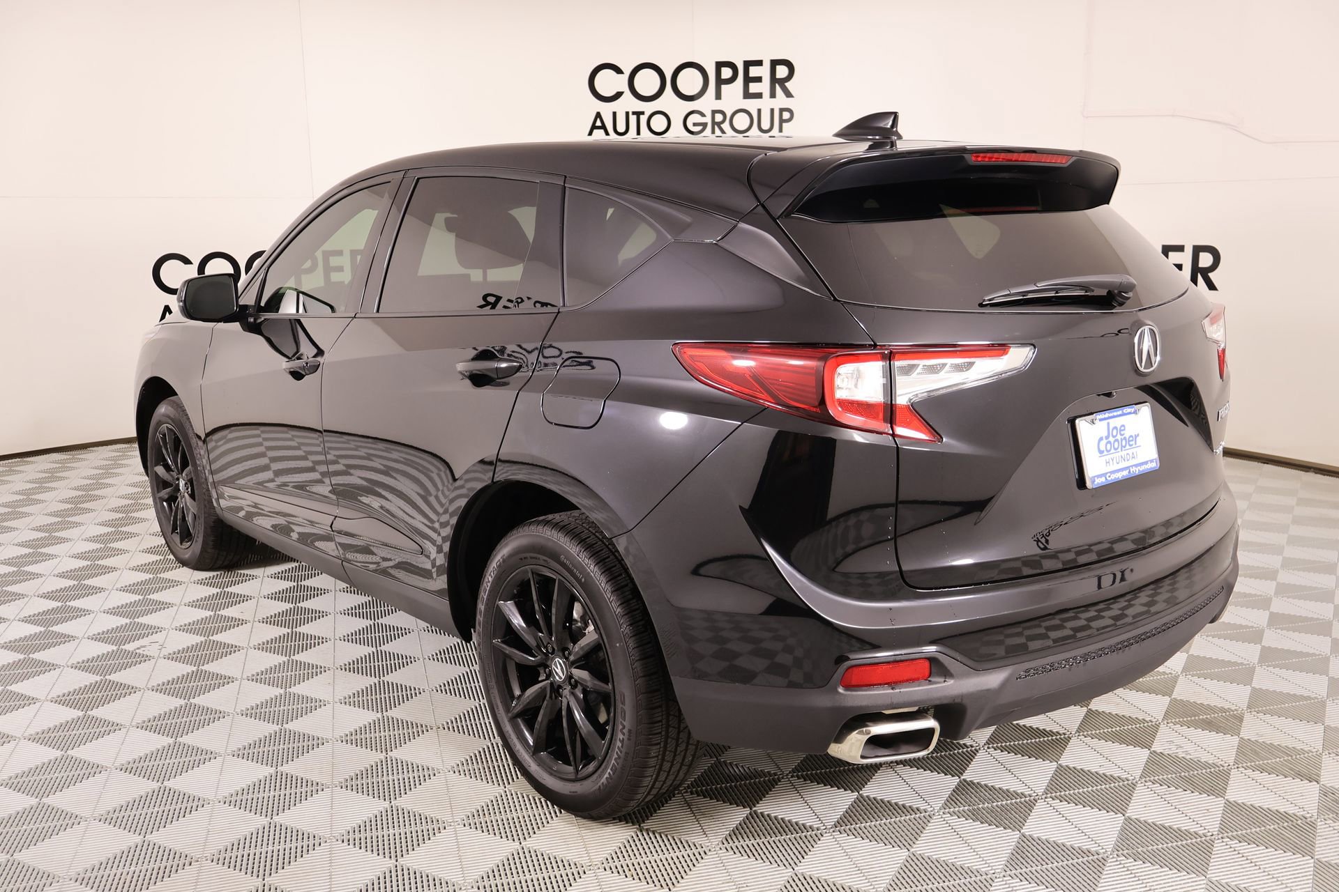 Used 2025 Acura RDX SH-AWD image 23