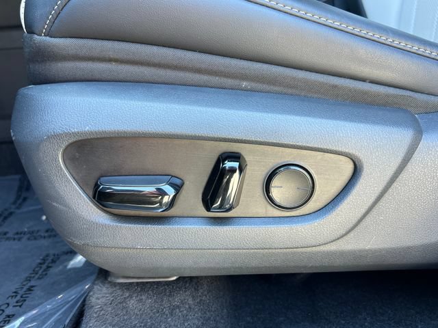 Used 2025 Lexus TX 500h AWD w/ Technology Package image 38