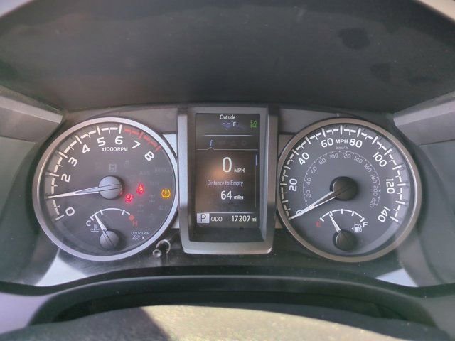 Certified 2023 Toyota Tacoma TRD Off-Road AWD/4WD image 10