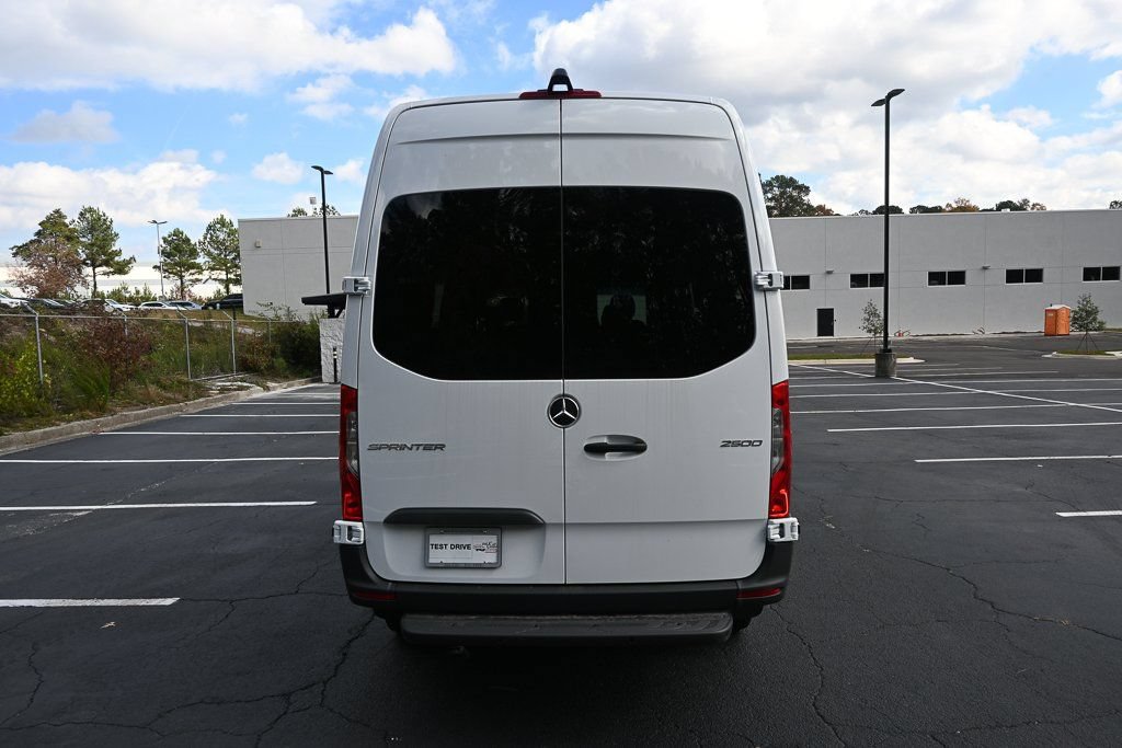 Used 2026 Mercedes-Benz Sprinter 2500 image 28