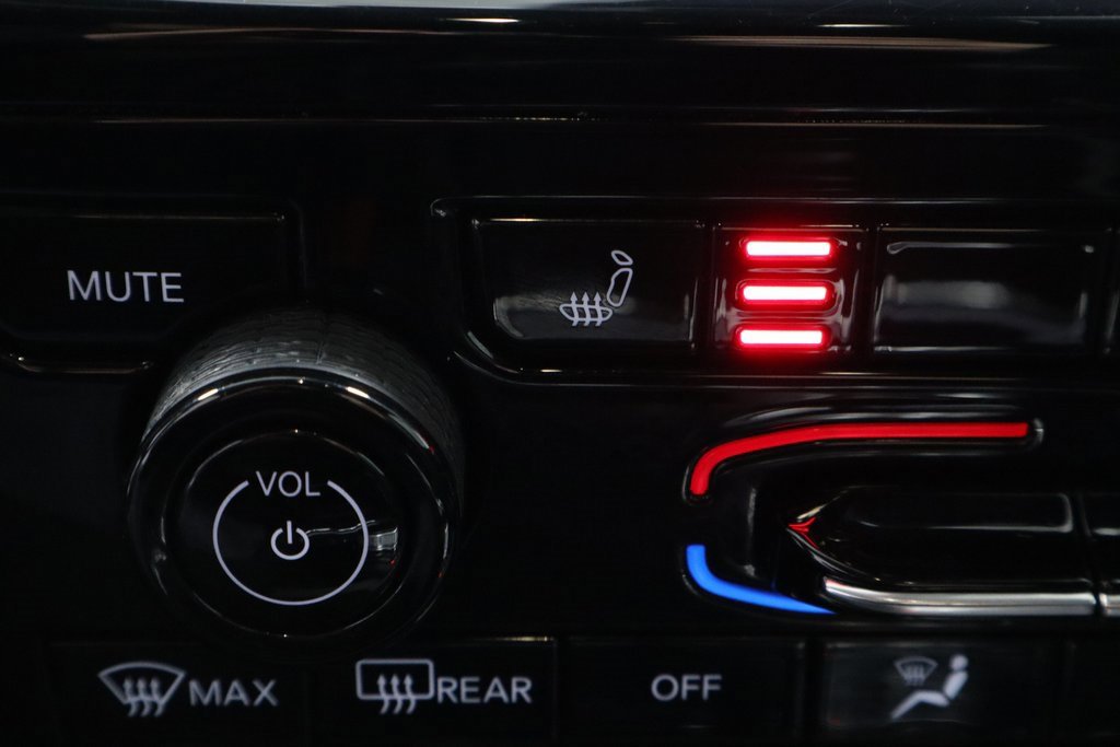 Used 2024 Jeep Grand Cherokee L Laredo image 30