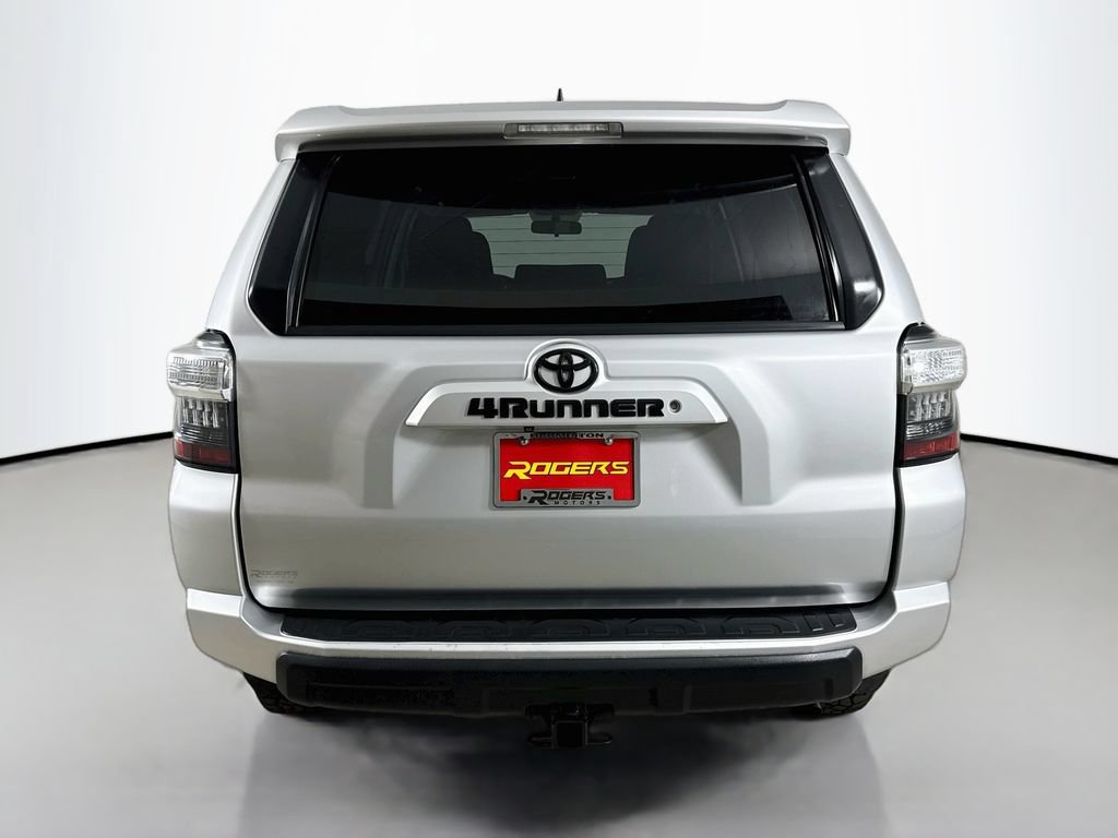 Used 2015 Toyota 4Runner SR5 AWD/4WD image 7