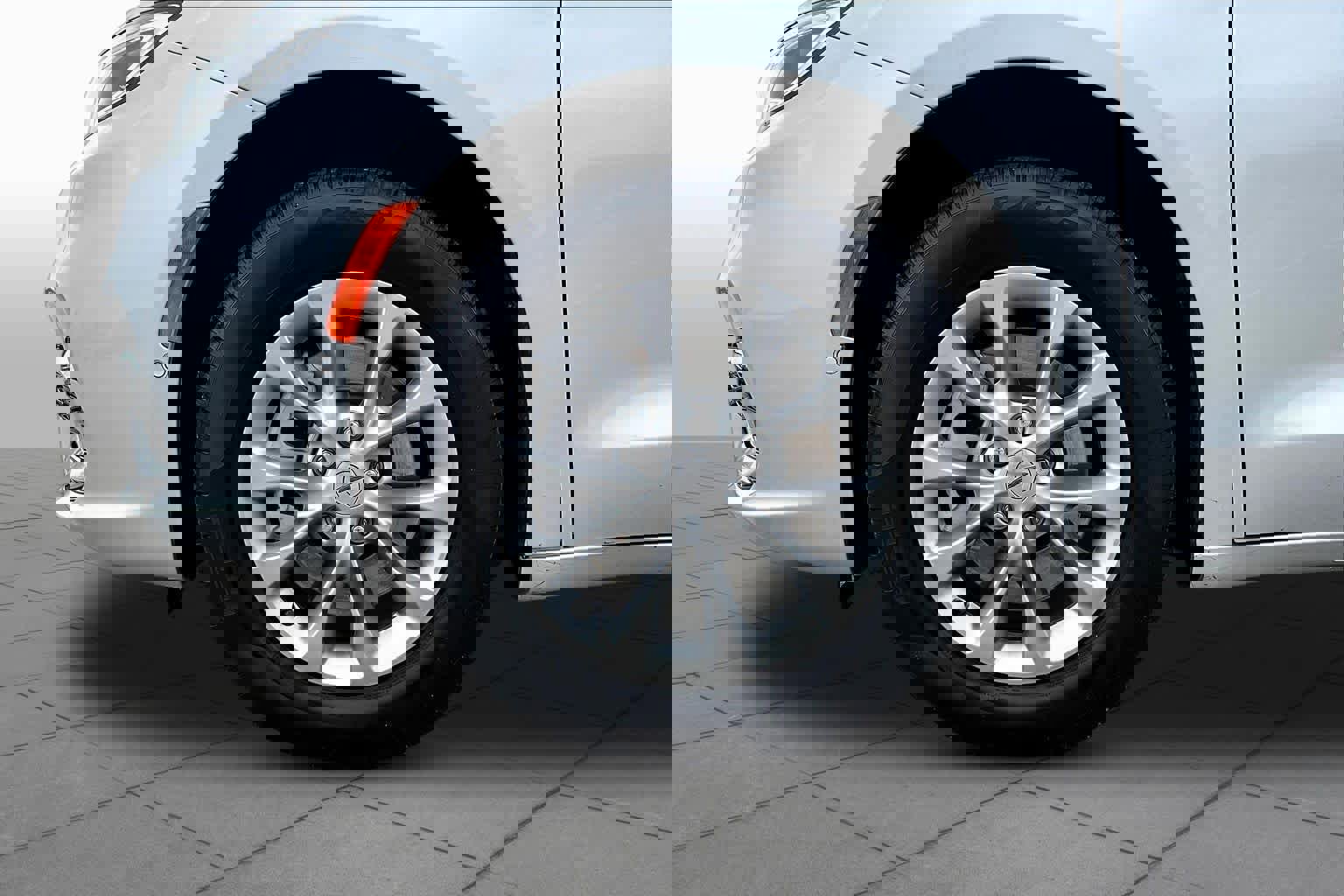 Used 2023 Chrysler Pacifica Touring-L image 11