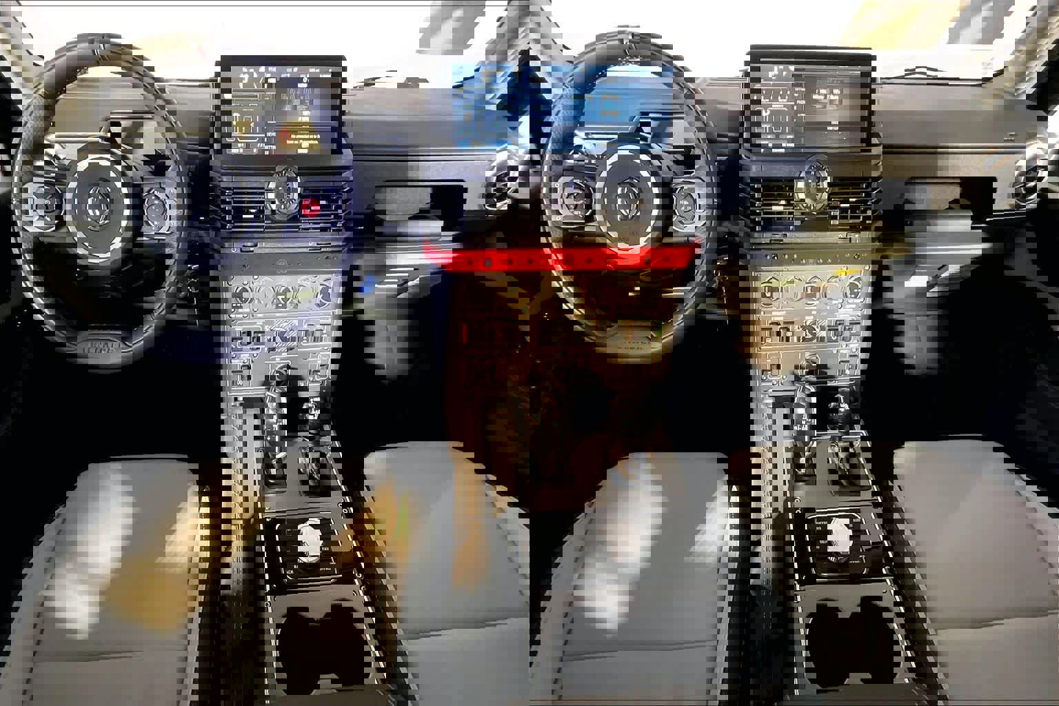 Used 2025 INEOS Grenadier image 16