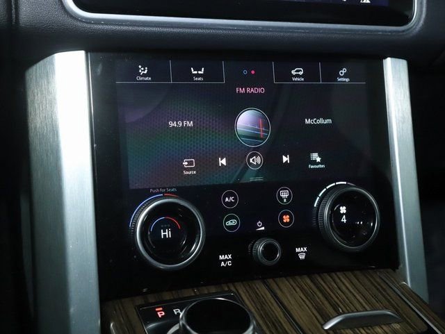 Used 2019 Land Rover Range Rover image 28