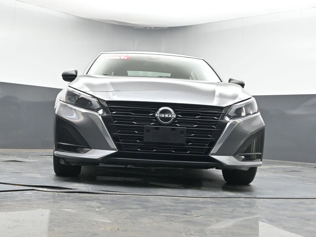 Used 2024 Nissan Altima 2.5 SV image 31