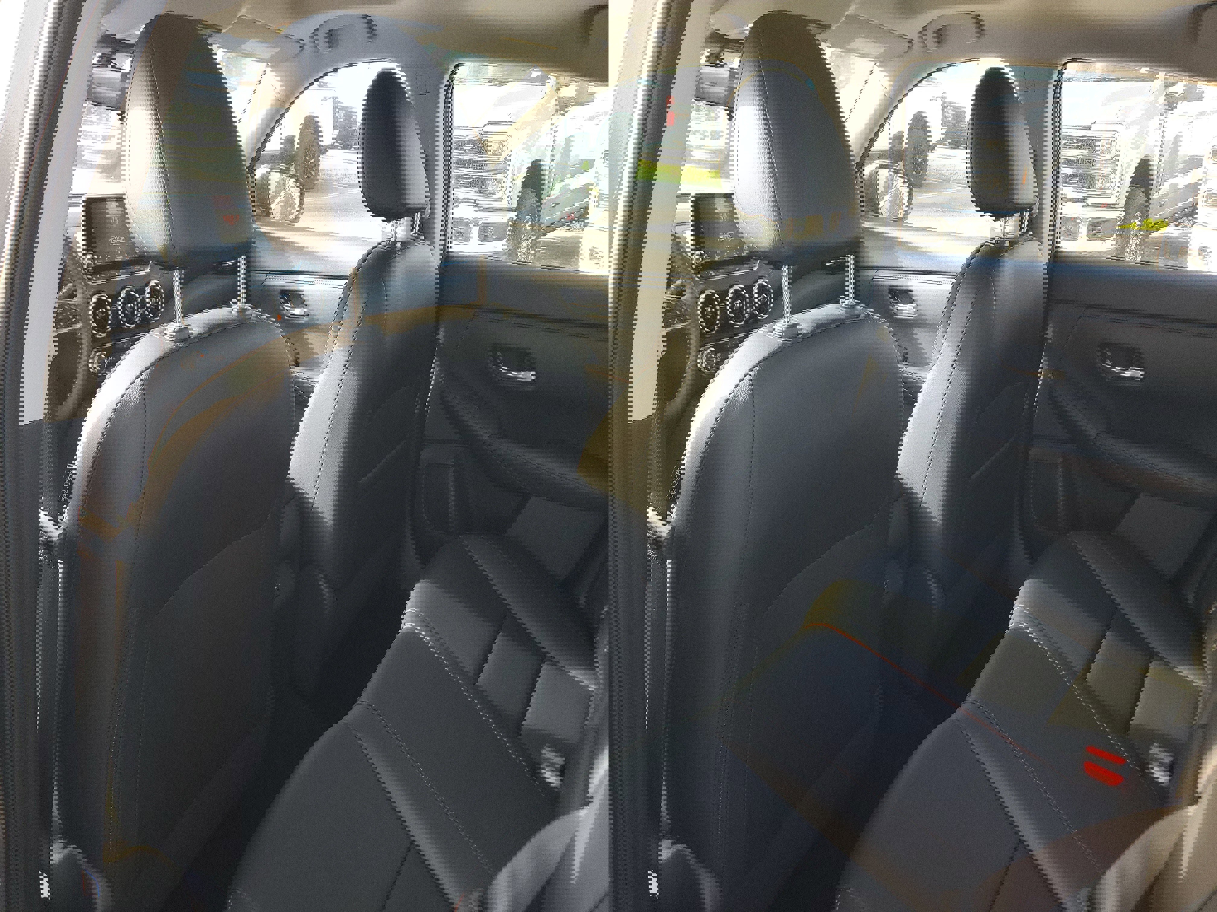 New 2025 Nissan Sentra SR w/ SR Premium Package image 17