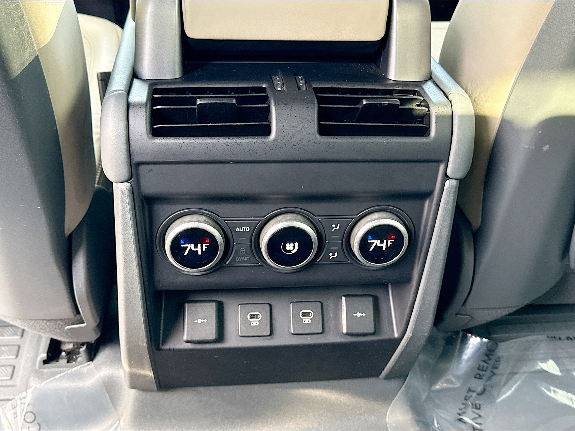 Certified 2022 Land Rover Defender 110 XS Edition image 20