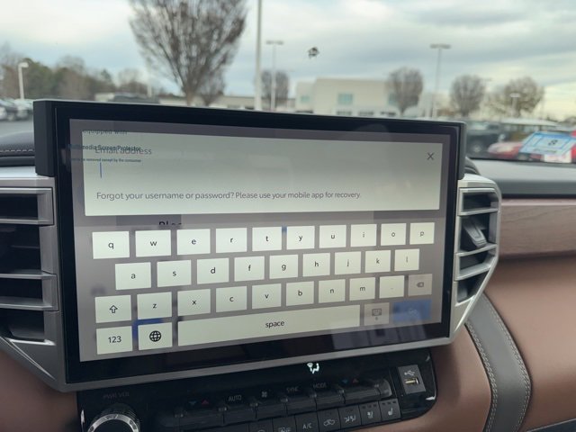 Used 2025 Toyota Tundra 1794 Edition image 9