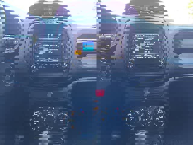 Used 2017 Jeep Renegade Trailhawk image 26