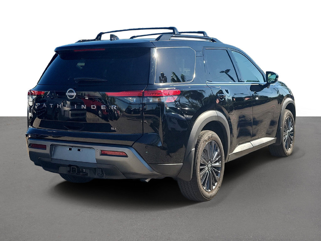 Used 2026 Nissan Pathfinder SL w/ SL Premium Package FWD image 3