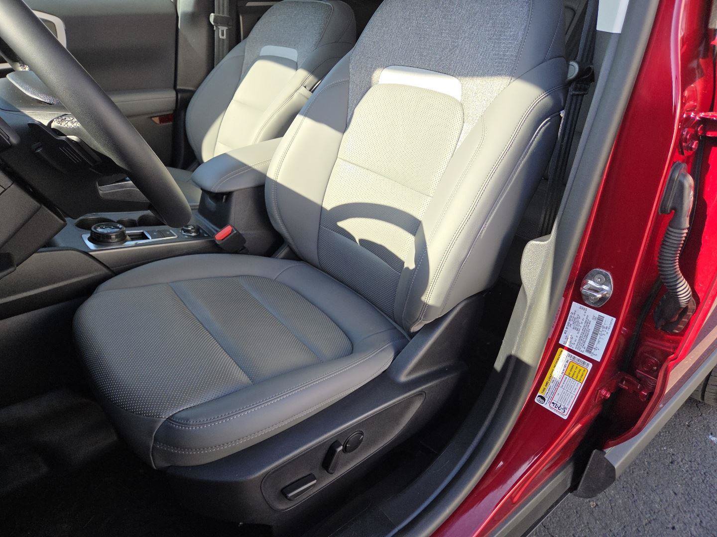 Used 2025 Ford Bronco Sport Badlands AWD/4WD image 19