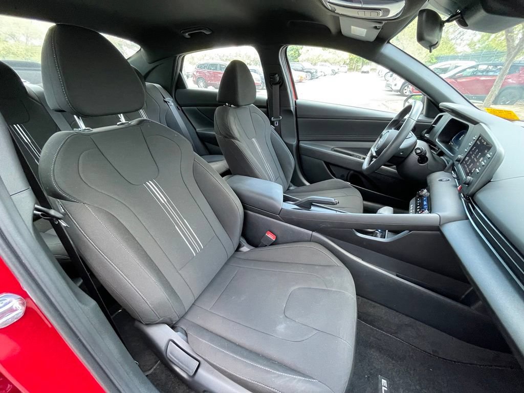 Used 2026 Hyundai Elantra Sport FWD image 30