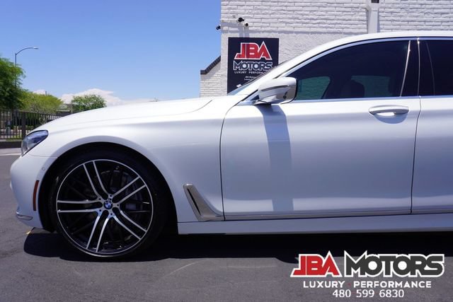Used 2018 BMW 750i RWD image 55