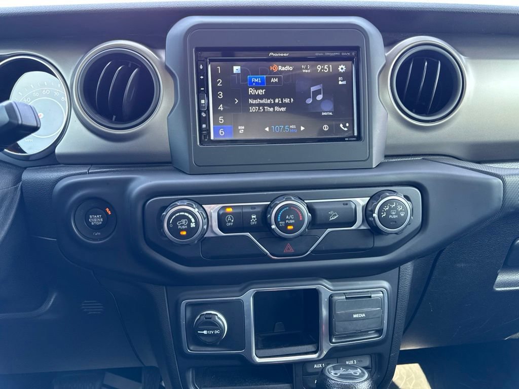 Used 2018 Jeep Wrangler Sport AWD/4WD image 20