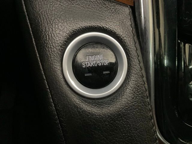 Used 2015 Cadillac Escalade Premium image 14