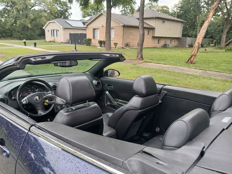 Used 2008 Pontiac G6 GT w/ Premium Package FWD image 5