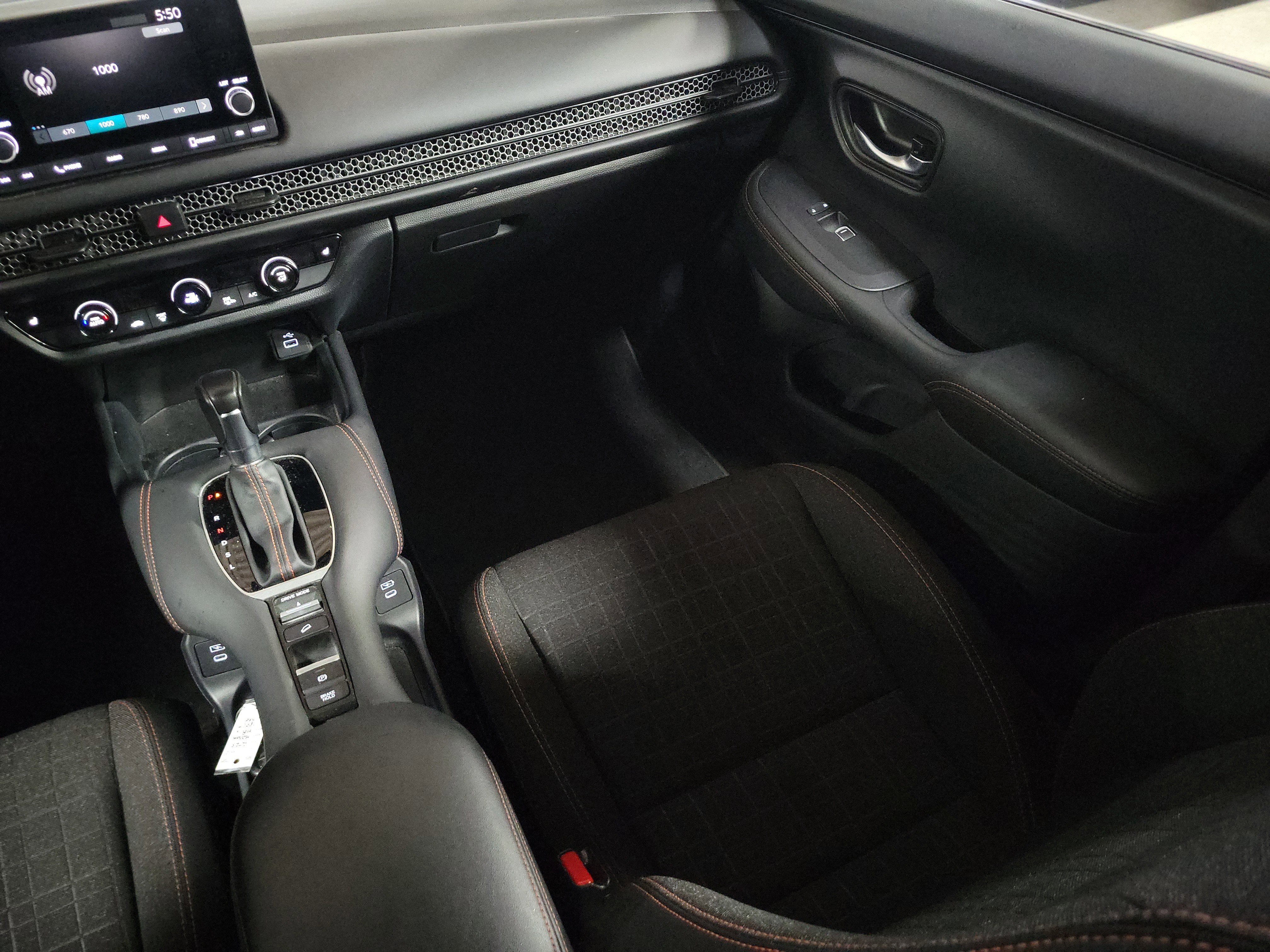 Used 2025 Honda HR-V Sport image 14