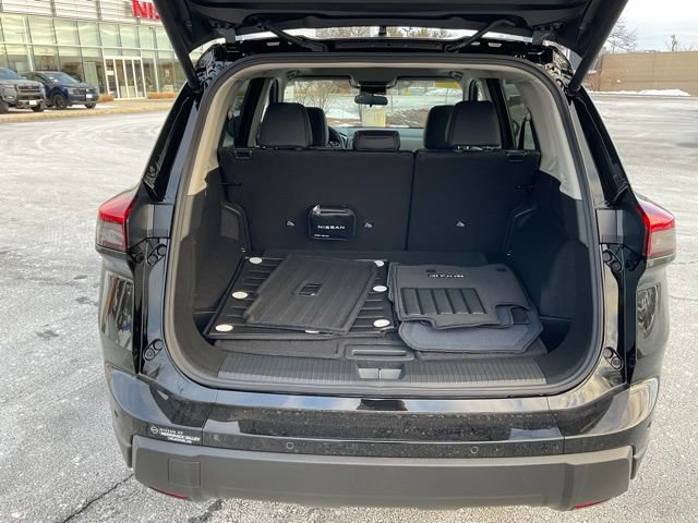 New 2026 Nissan Rogue SV image 9