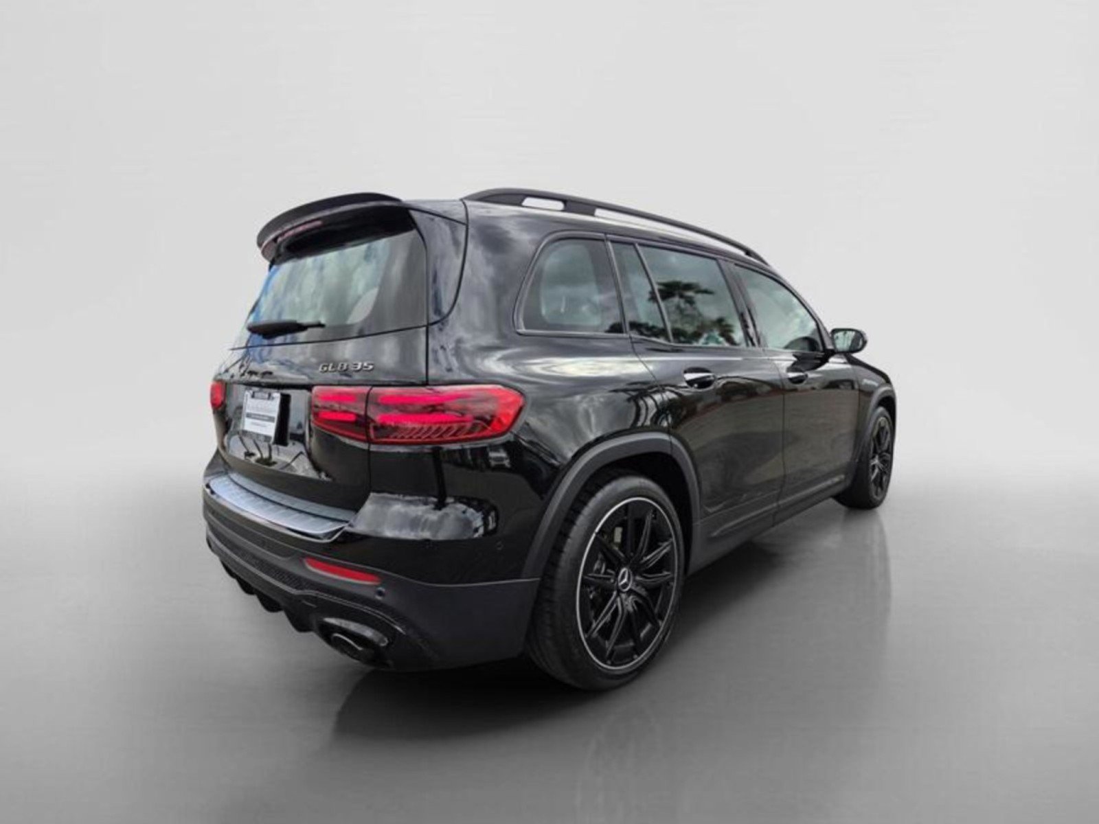 Certified 2026 Mercedes-Benz GLB 35 AMG 4MATIC image 5