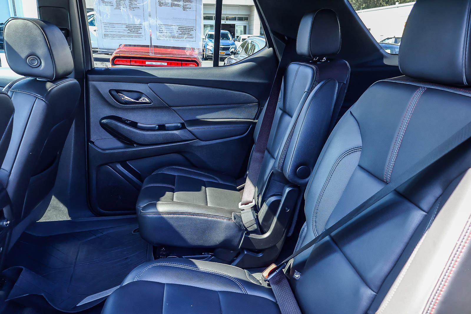 Used 2023 Chevrolet Traverse RS w/ LPO, Floor Liner Package image 12