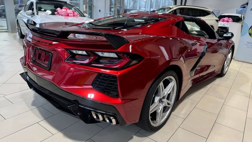 Used 2023 Chevrolet Corvette Stingray Preferred Cpe w/ Z51 Performance Package image 3
