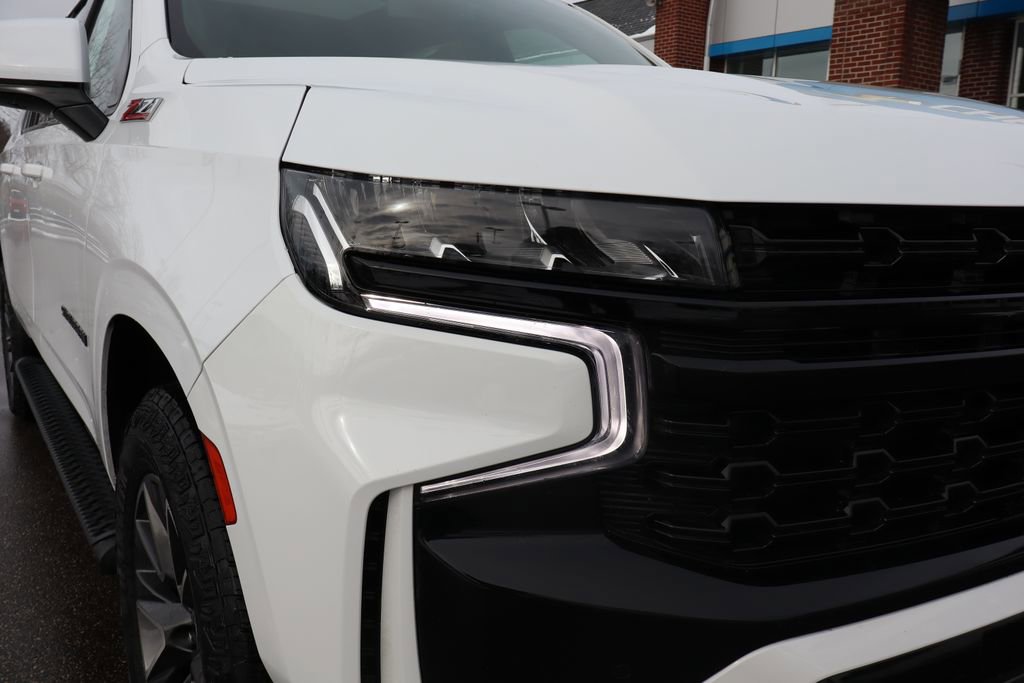 Used 2023 Chevrolet Suburban Z71 w/ Luxury Package image 5