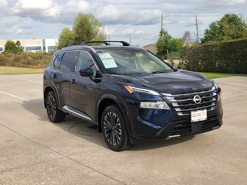 Used 2026 Nissan Rogue Platinum w/ Platinum Premium Package AWD/4WD image 3