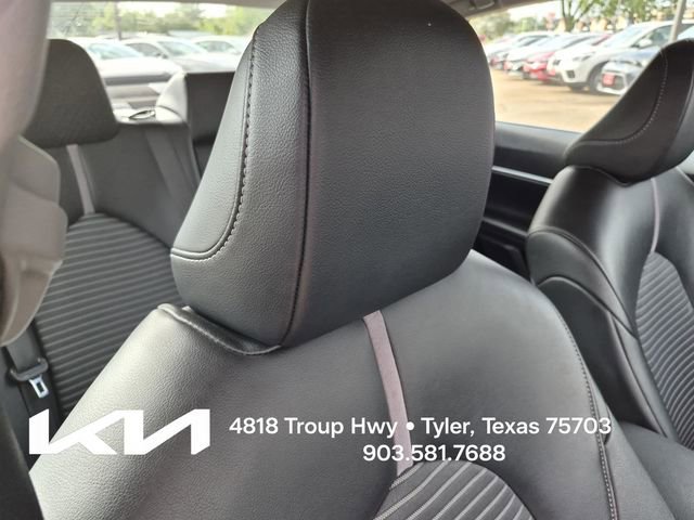Used 2022 Toyota Camry SE w/ Convenience Package FWD image 13