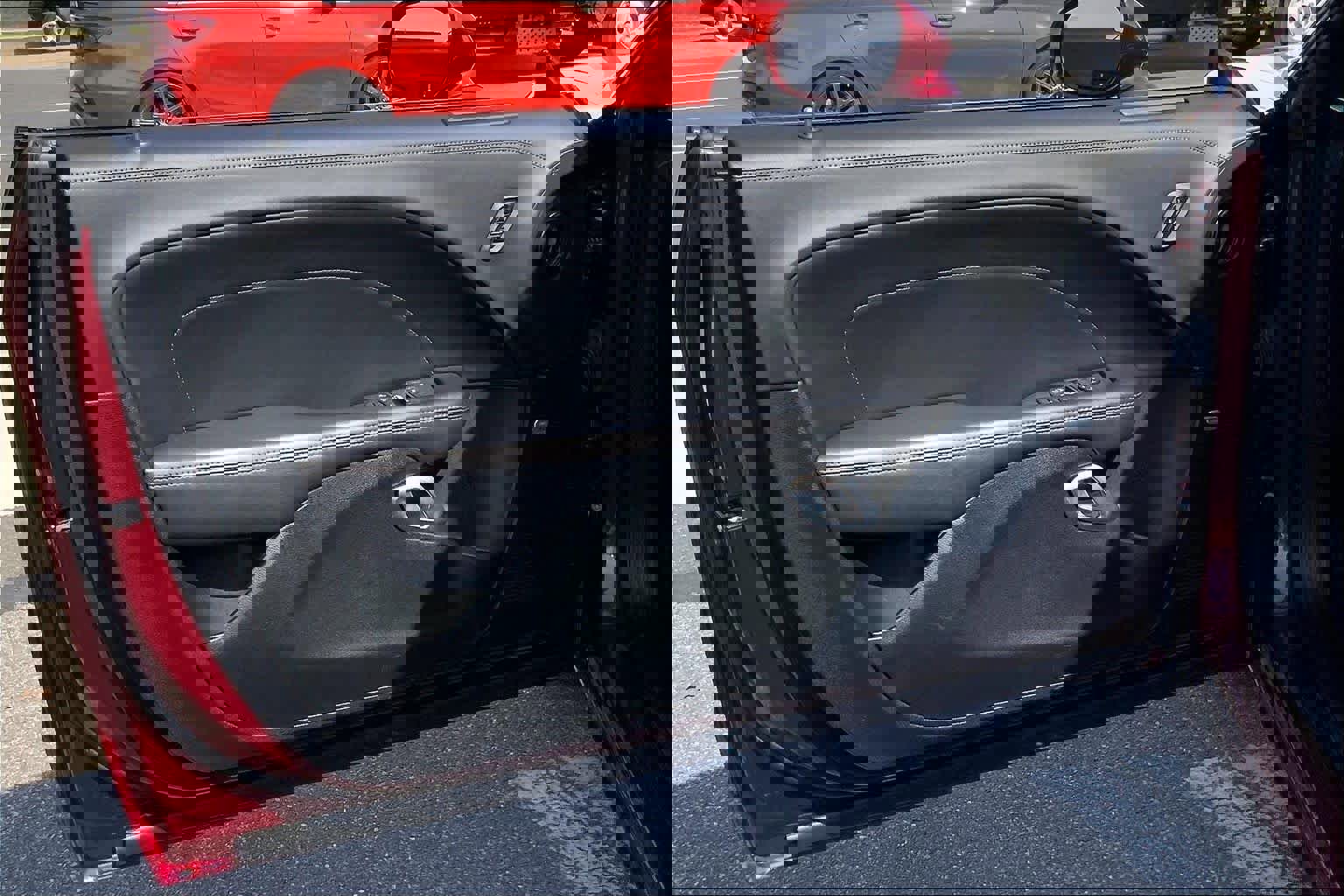 Used 2023 Dodge Challenger SXT w/ Plus Package image 16