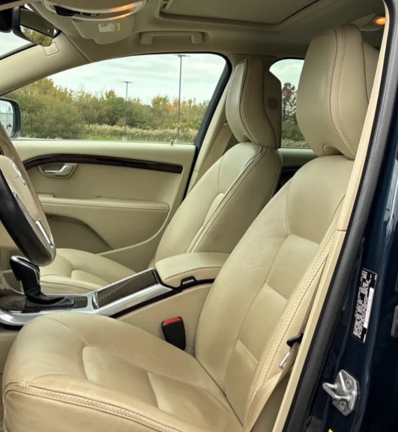 Used 2015 Volvo XC70 T6 Platinum AWD/4WD image 9