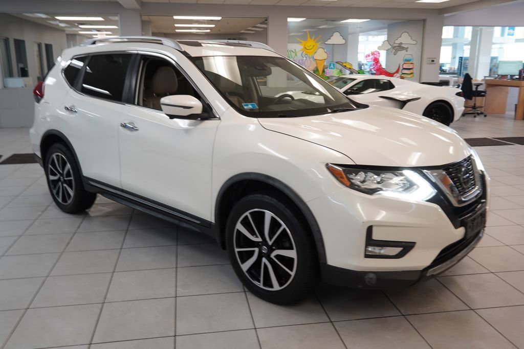 Used 2018 Nissan Rogue SL w/ Premium Package AWD/4WD image 17