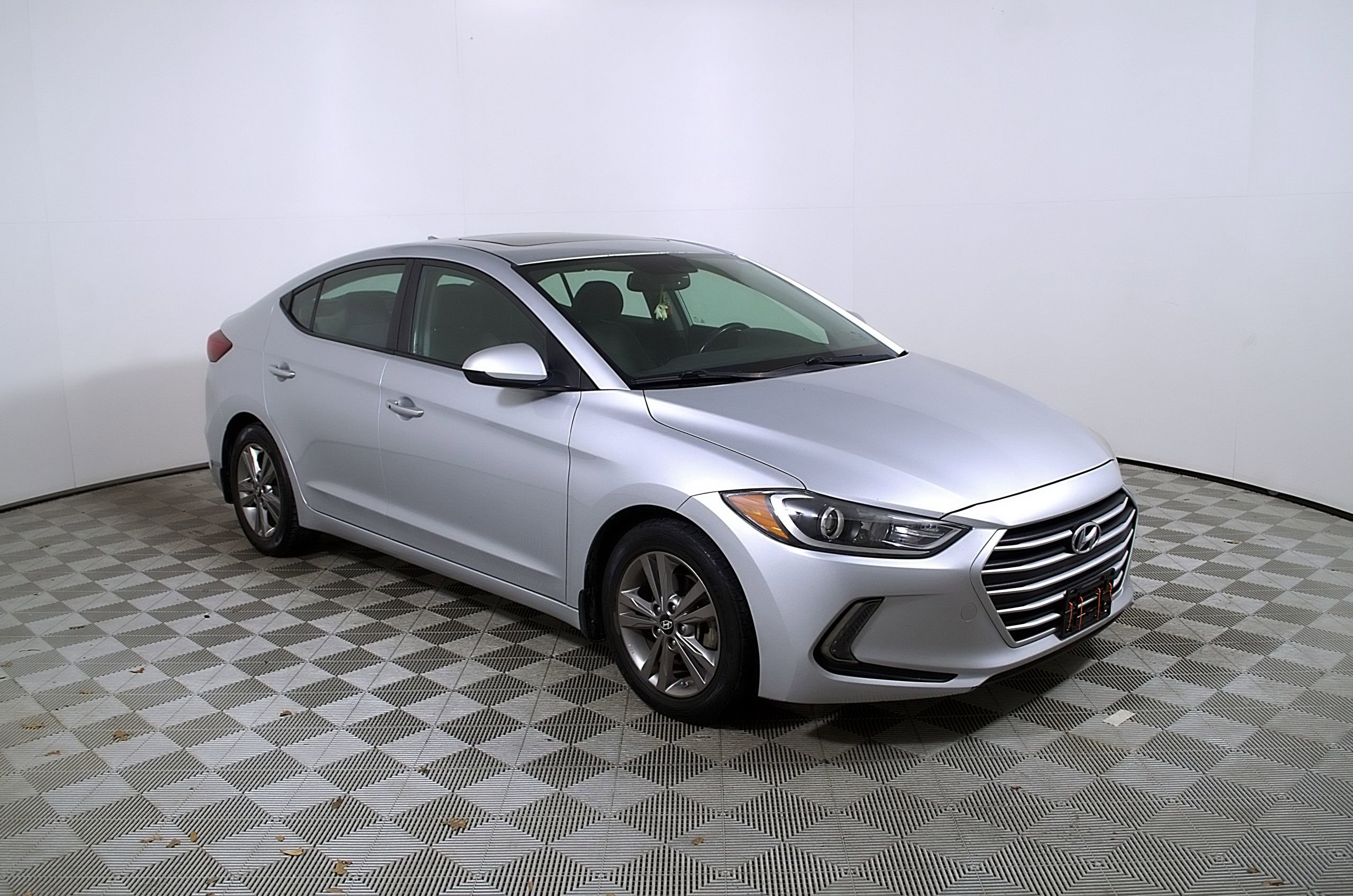 Used 2018 Hyundai Elantra Value Edition FWD image 6