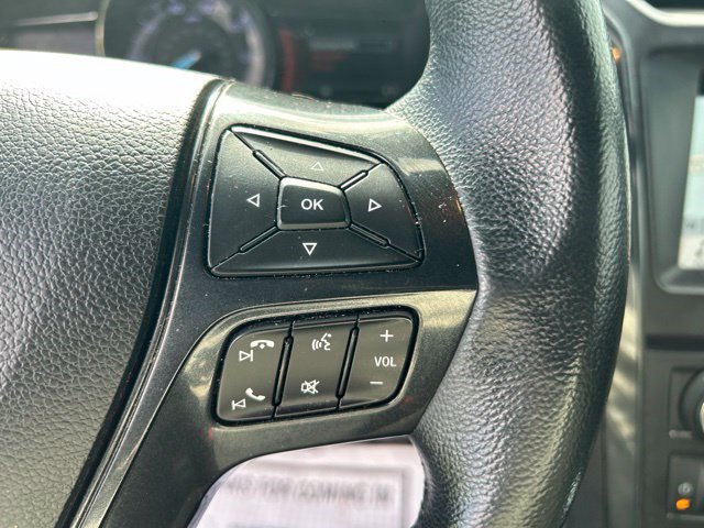 Used 2018 Ford Explorer XLT w/ Equipment Group 201A FWD image 18