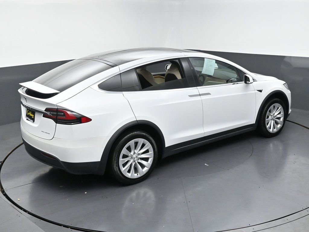 Used 2021 Tesla Model X Long Range image 43