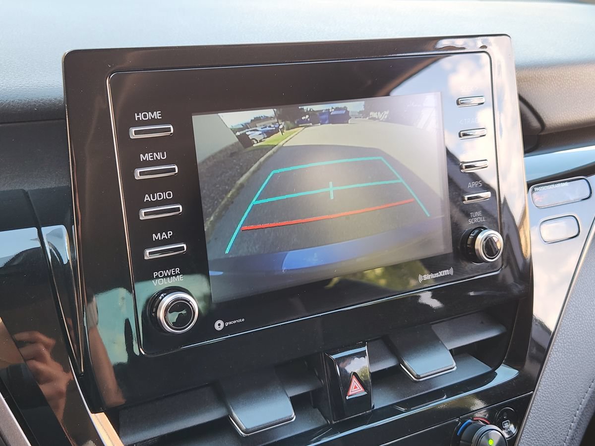 Used 2022 Toyota Camry LE FWD image 38