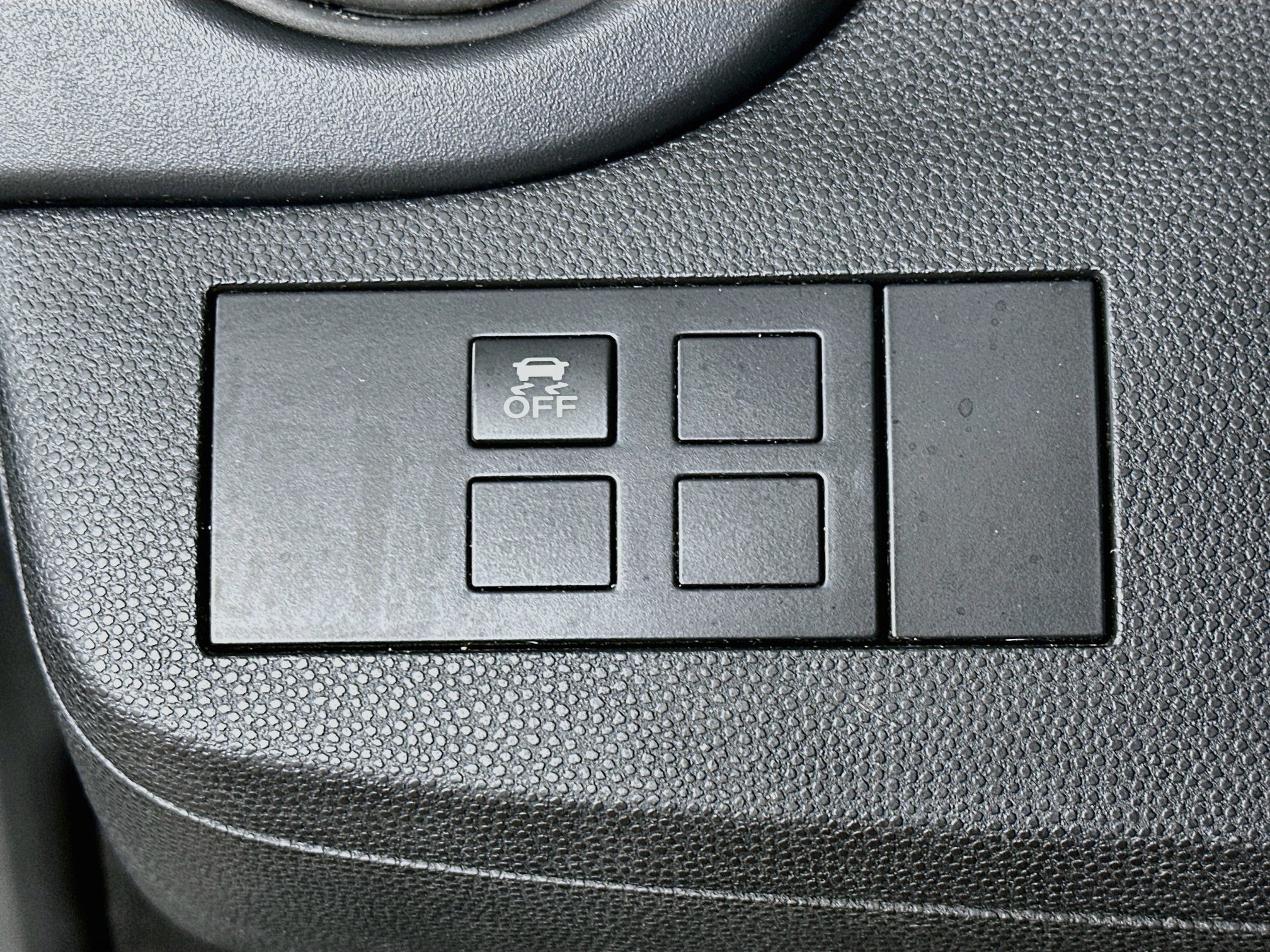 Used 2014 MAZDA MAZDA2 Touring FWD image 17