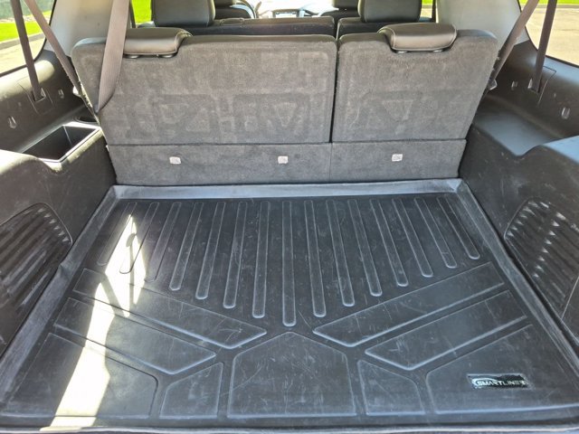 Used 2019 GMC Yukon XL SLT AWD/4WD image 6