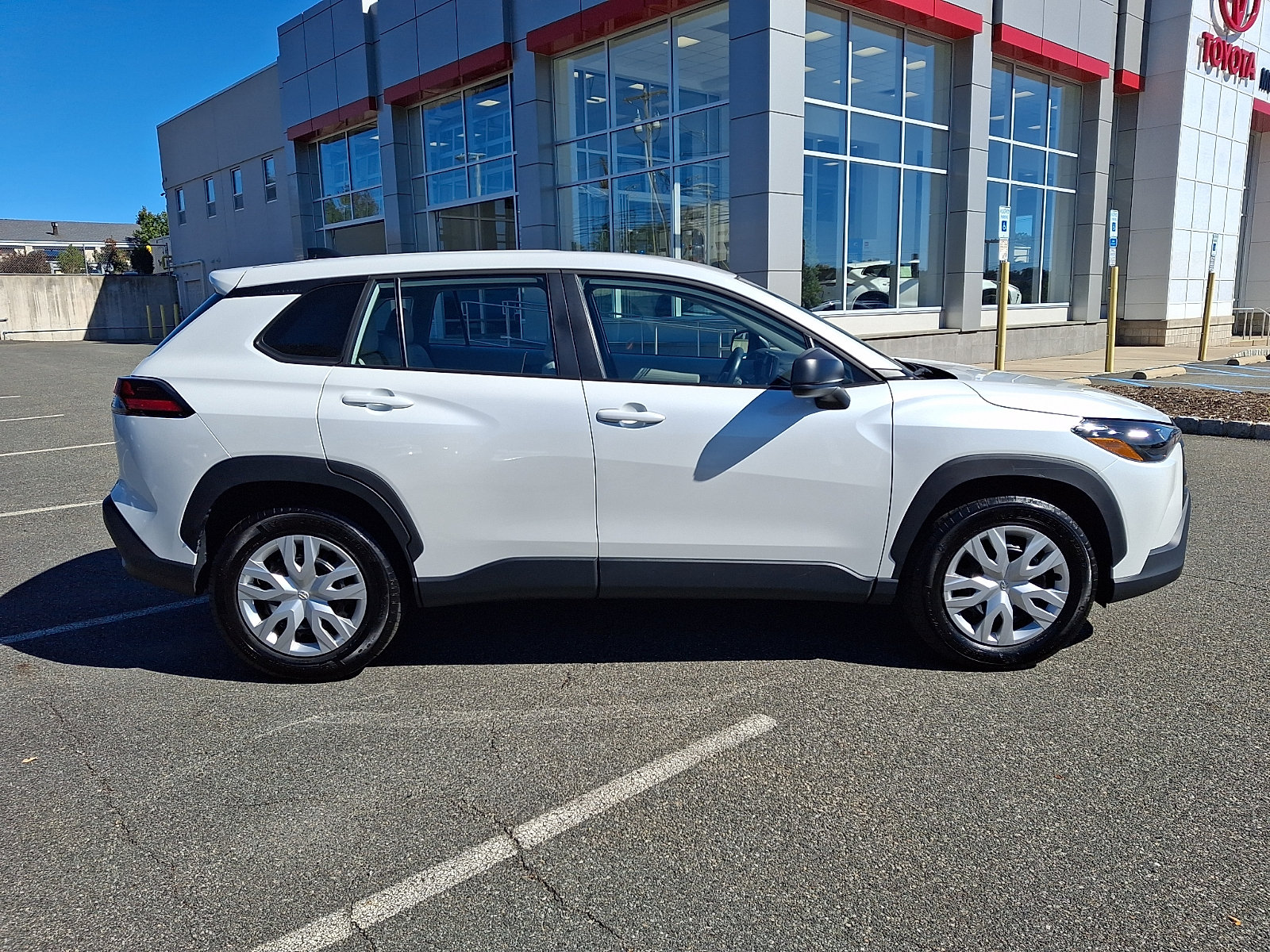 Certified 2026 Toyota Corolla Cross L AWD/4WD image 7
