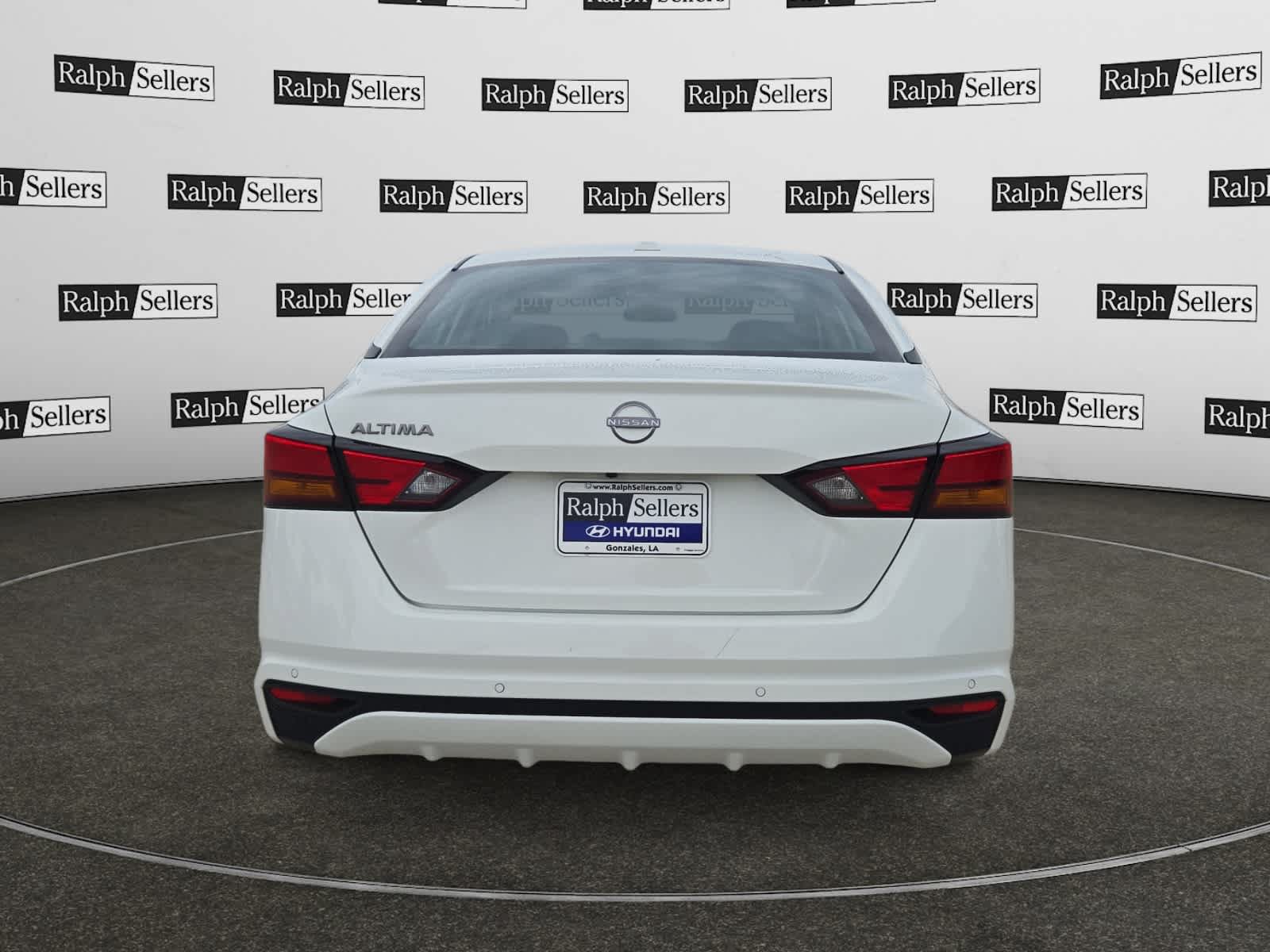 Used 2025 Nissan Altima 2.5 SV FWD image 5