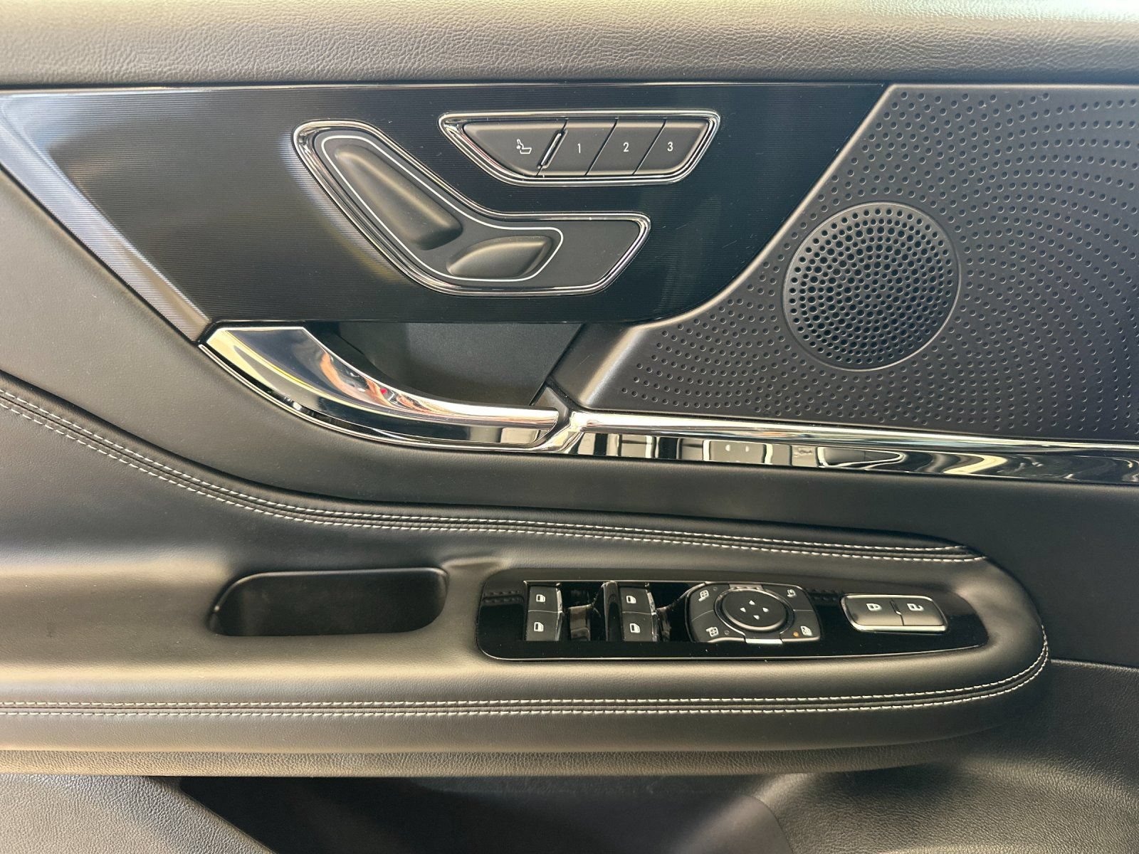 New 2026 Lincoln Corsair Grand Touring AWD/4WD image 10