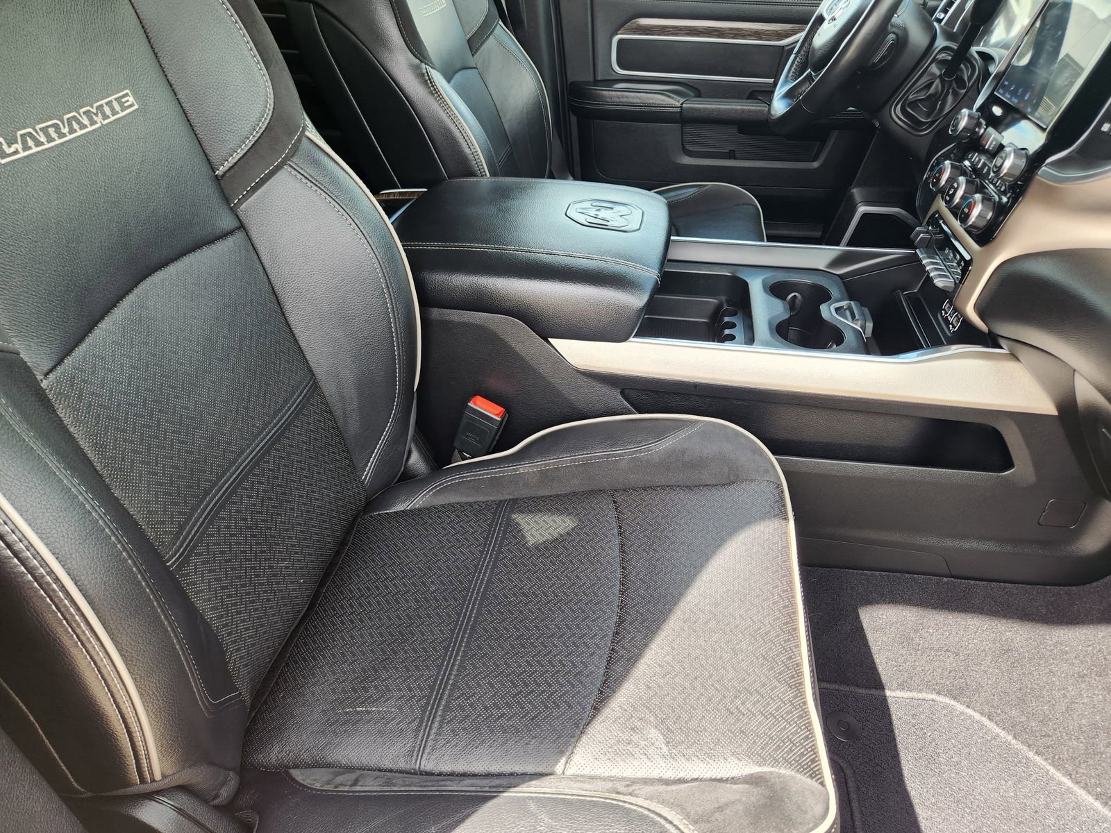 Used 2020 RAM 2500 Laramie image 15