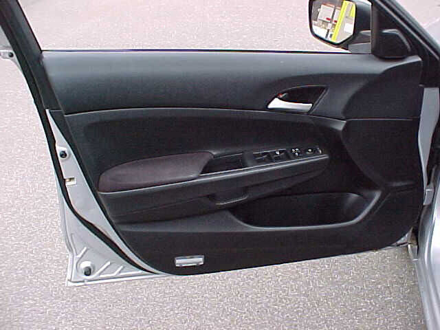 Used 2009 Honda Accord LX image 16