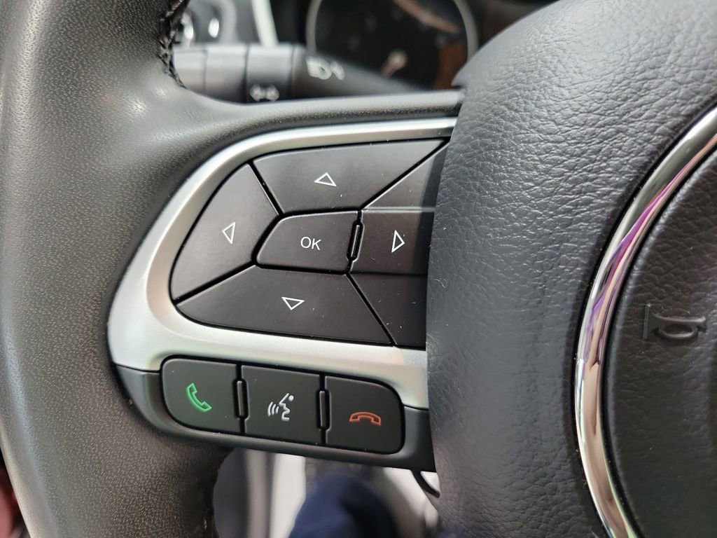 Used 2021 Jeep Compass Altitude image 40