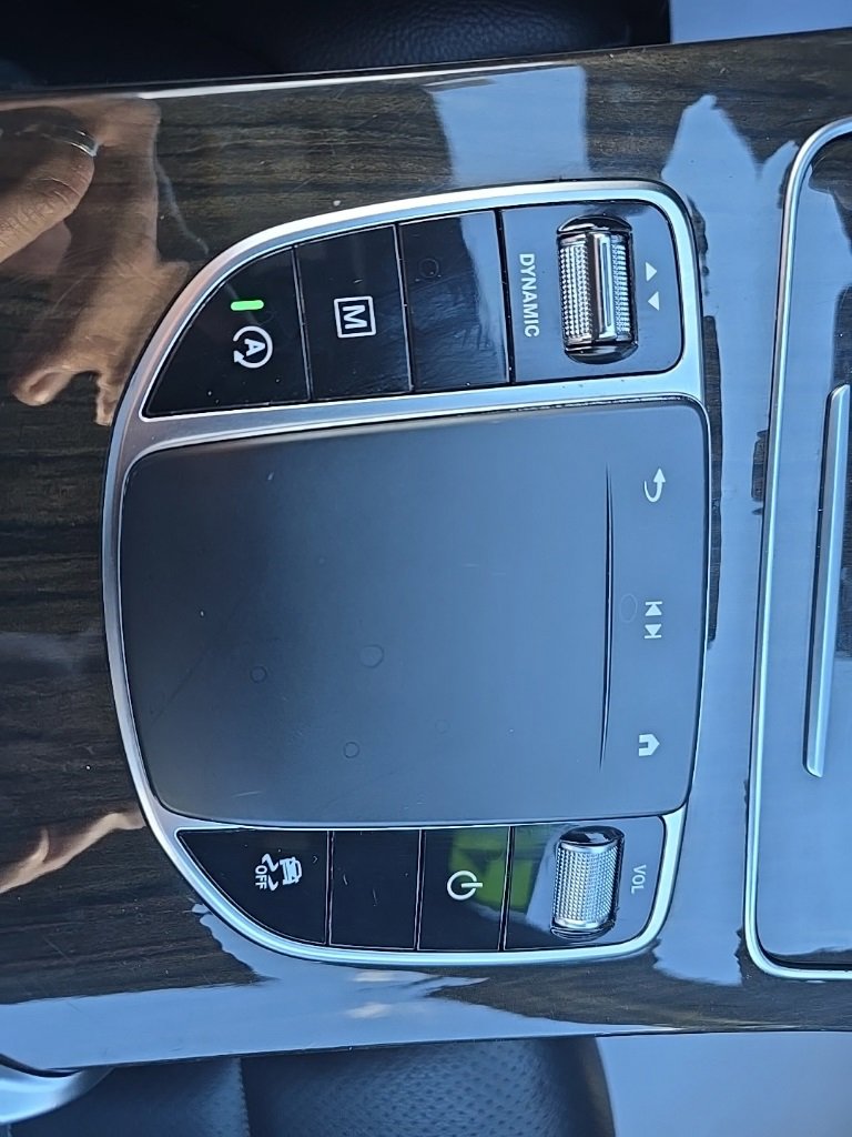 Used 2020 Mercedes-Benz GLC 300 4MATIC image 27