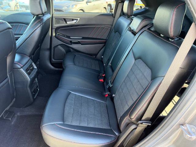 Certified 2023 Ford Edge ST-Line w/ Class II Trailer Tow Package AWD/4WD image 9
