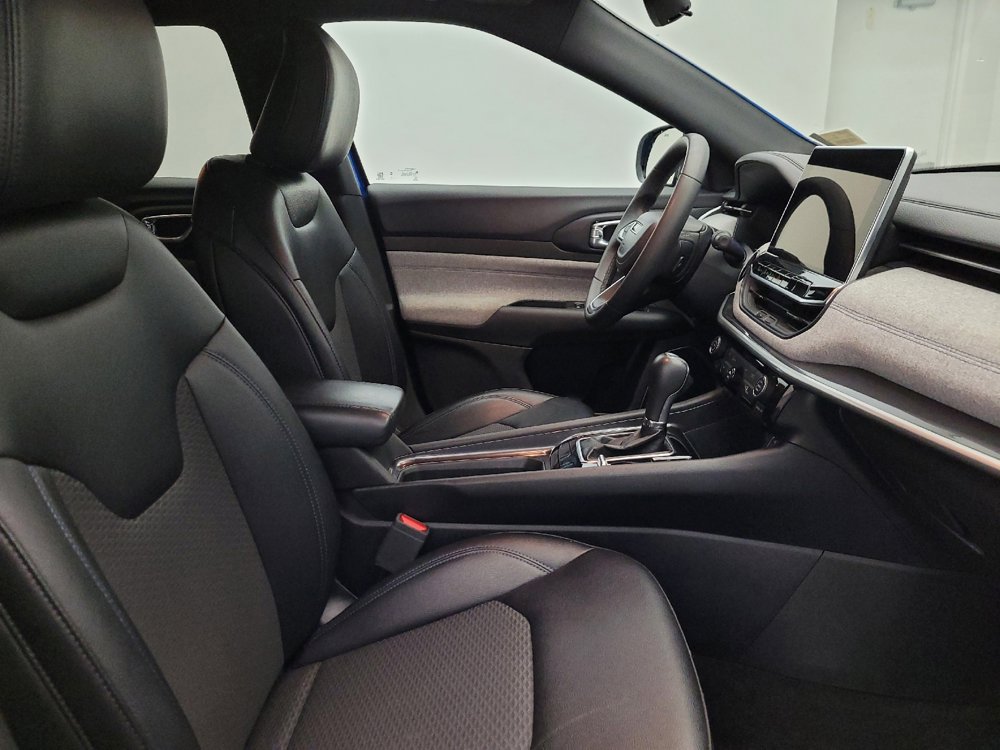 Used 2024 Jeep Compass Latitude image 21